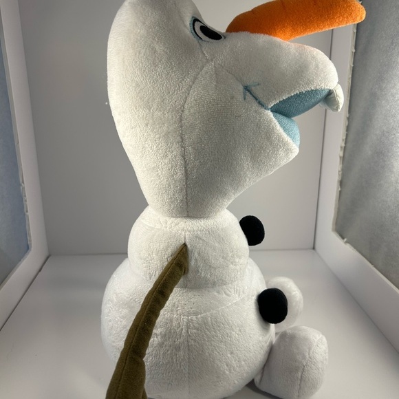 Olaf Plush Toy with Orange Nose - Picture 4 of 6